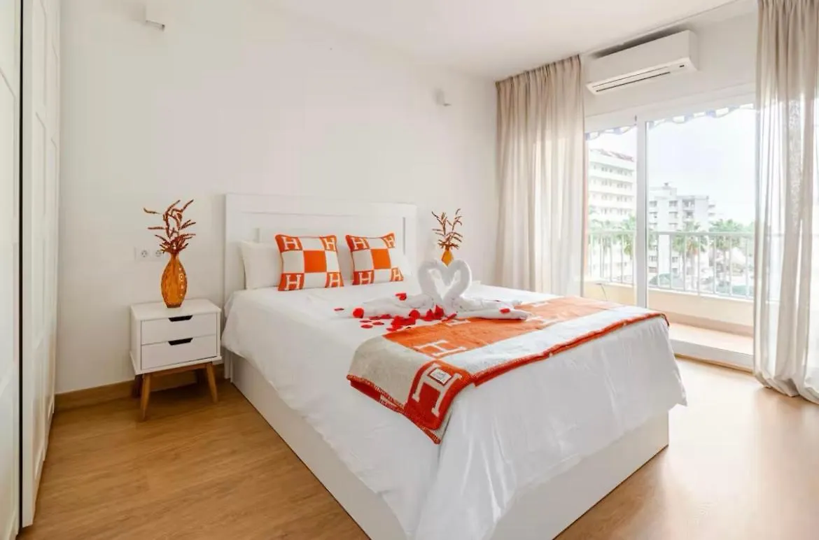 Dbs Lux Apartment location